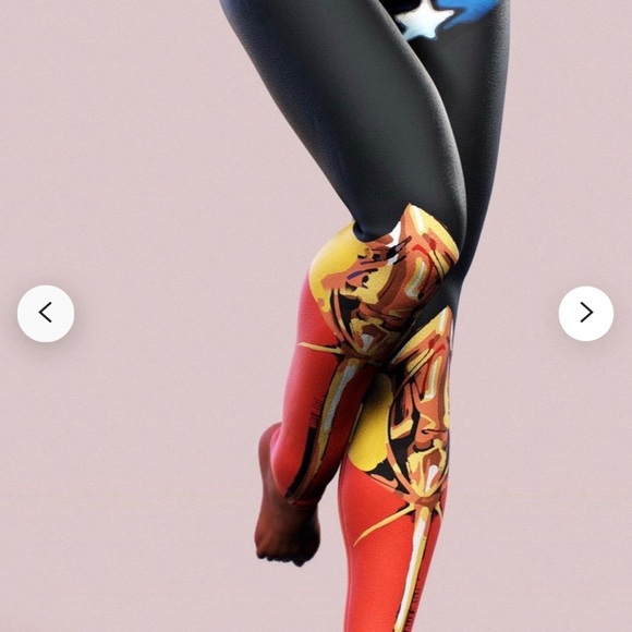 Wonder Woman leggings - Picture 3 of 8